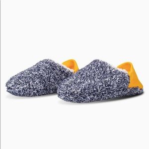 Merippa MIYO FUZZ house shoes